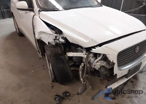 2020 Jaguar F-Pace Premium P250 Awd Automatic z USA, uszkodzony, nr VIN SADCJ2FX9LA643573